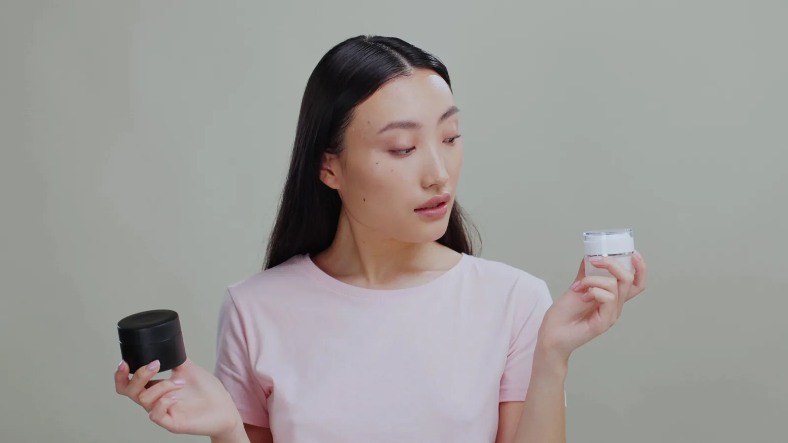 How To Layer Skincare Products In The Correct Order | Leewilde